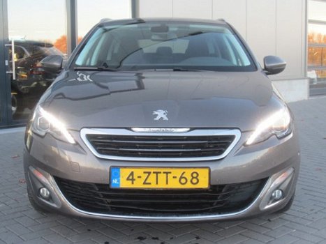 Peugeot 308 - SW PREMIERE 1.2 131PK AUTOMAAT, NAVI, Massagestoelen, Leder - 1