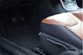 Volvo V60 - D4 Momentum 181 pk | Lederen bekleding | Sportstoelen | Trekhaak afneembaar| Exterior St - 1 - Thumbnail