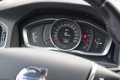 Volvo V60 - D4 Momentum 181 pk | Lederen bekleding | Sportstoelen | Trekhaak afneembaar| Exterior St - 1 - Thumbnail