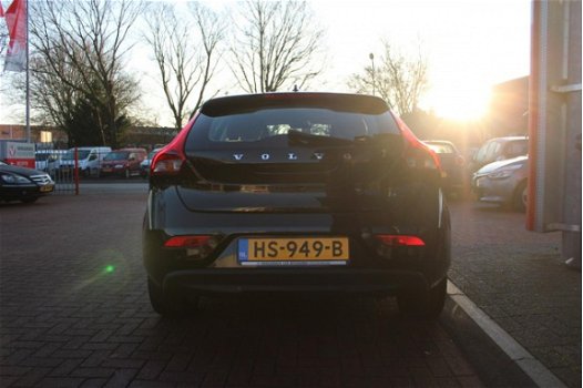 Volvo V40 - 2.0 D2 120PK Summum Business, Leder, Navi & Premium Audio - 1