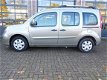 Renault Kangoo Family - 1.6-16V Privilège Rol stoel auto met lier - 1 - Thumbnail