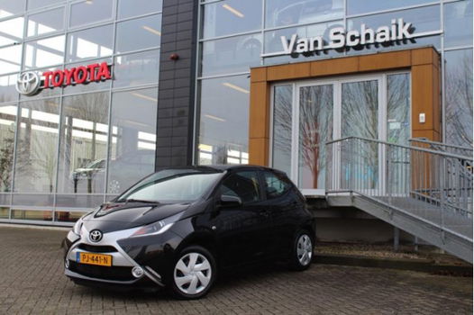 Toyota Aygo - 1.0 VVT-i x-play, Airco, Camera, NL-auto - 1