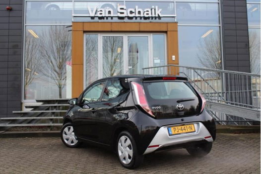 Toyota Aygo - 1.0 VVT-i x-play, Airco, Camera, NL-auto - 1