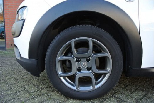 Citroën C4 Cactus - 1.2 PureTech Shine 1e eigenaar Navigatie Rijklaarprijs - 1