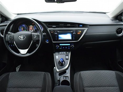 Toyota Auris - 1.8 Hybrid 136pk Automaat Touring Sport Lease Plus - 1