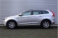 Volvo XC60 - D4 181pk Momentum Navi Cruise - 1 - Thumbnail