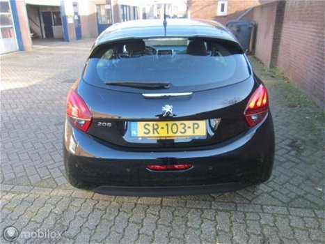 Peugeot 208 - 1.2 PureTech Executive NAV/ECC/PDC - 1