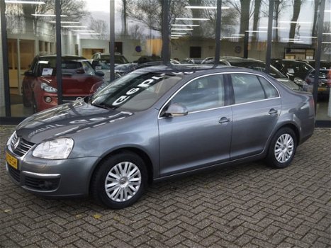 Volkswagen Jetta - 1.9 TDI Comfortline ECC *EXPORT - 1