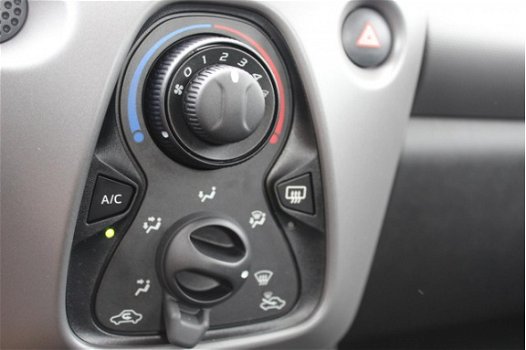 Peugeot 108 - 1.0 e-VTi 72PK ACTIVE 5D|AIRCO|AUX/USB - 1