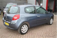 Renault Clio - 1.6 16v Privilege, Automaat, Climate control