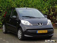 Peugeot 107 - XS 1.0/5-Deurs/Airco/Elek Pakket