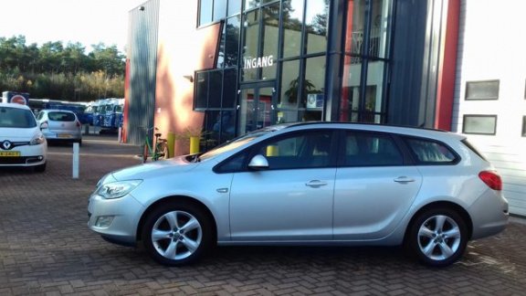 Opel Astra Sports Tourer - 1.4 Edition Navigatie, Mooie auto - 1