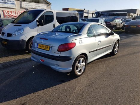 Peugeot 206 CC - 1.6-16V Cabrio Bj:2002 NAP - 1