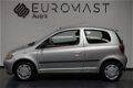 Toyota Yaris - 1.0-16V VVT-i Terra Nieuw Ap/Nap - 1 - Thumbnail