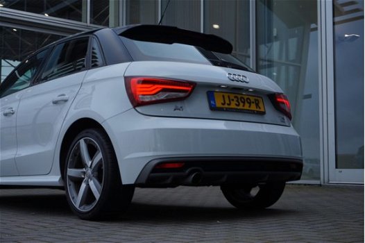 Audi A1 Sportback - 1.0 TFSI 96pk Adrenalin / Automaat / S-Line exterieur / Xenon / MMI Navigatie / - 1