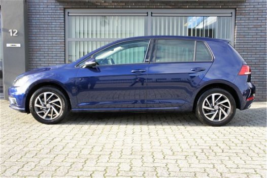 Volkswagen Golf - 1.5 TSI 150pk ACC/Bluetooth/Camera/Dab/Navigatie/PDC/Velgen RIJKLAAR 19.798 - 1