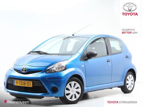 Toyota Aygo - 1.0 VVT-i Now - 1