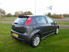 Fiat Grande Punto - GRAND1.4 Dynamic AIRCO N.A.P