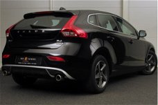 Volvo V40 - 2.0 D4 190PK R-Design Business navigatie