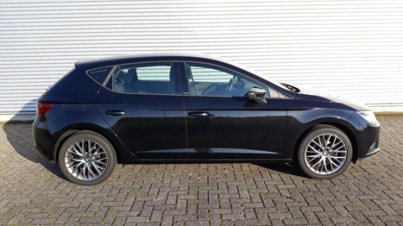 Seat Leon - 1.4 EcoTSI FR NAVI LED LEER 17