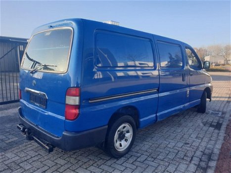 Toyota HiAce - 2.5 D-4D LWB Comfort *4X4 / AIRCO - 1