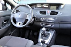 Renault Scénic - 1.4 TCE 131pk Parisienne | Navi | Cruise | Trekhaak | Orig.NL Auto | NAP Pas |