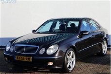 Mercedes-Benz E-klasse - 280 232pk Automaat, Avantgarde Select, Leder, Xenon, 18"lmv, Gr.navi, cruis