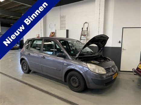 Renault Scénic - 1.6-16V Expression Basis Motor zit vast Hoge Zit water in de motor apk 08-2020 - 1