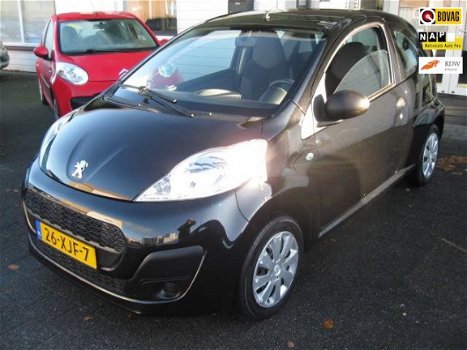 Peugeot 107 - 1.0 Access Accent (AIRCO) - 1