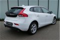 Volvo V40 - 1.6 T2 Momentum - 1 - Thumbnail