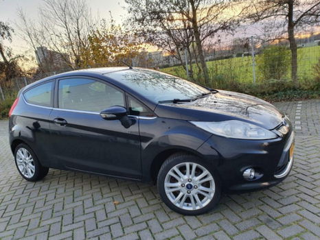 Ford Fiesta - 1.25 Titanium - ZWART - NETTE STAAT - BWJR 2010 - 1