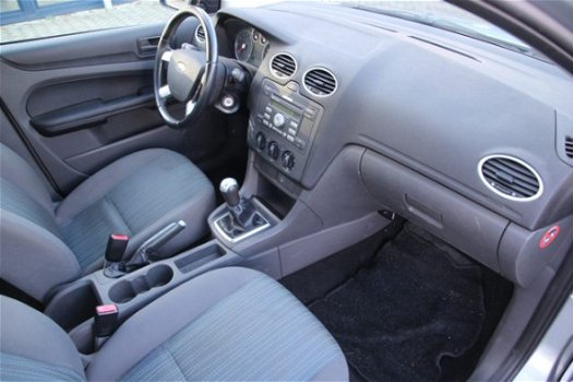 Ford Focus Wagon - 1.6-16V Ambiente | Airco | Cruise | APK 02-07-2020 | - 1