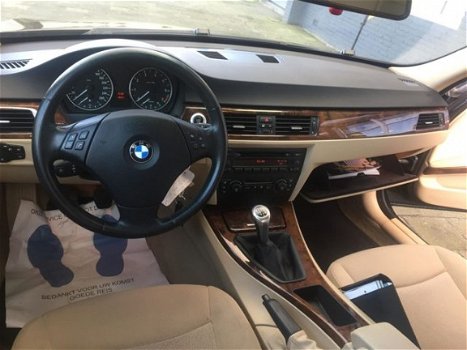 BMW 3-serie - 320i Dynamic Exec. | NAP | Sedan | 2e eigen. | - 1