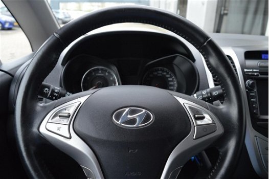 Hyundai ix20 - 1.4i 90pk i-Motion (Navi) - 1