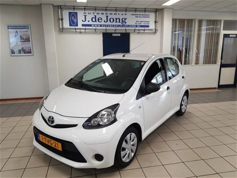 Toyota Aygo - 1.0 VVT-i Now Airco - 1