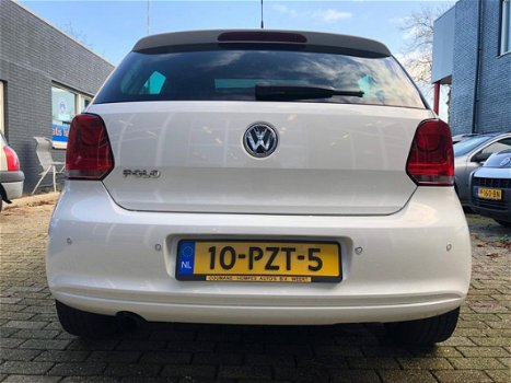 Volkswagen Polo - 1.4-16V Highline pano/xenon/clima/pdc/lm/vol opties - 1
