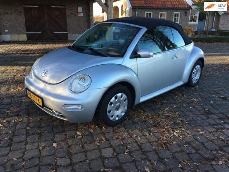 Volkswagen New Beetle Cabriolet - 2.0 Highline, incl. airco en stoelverwarming - 1