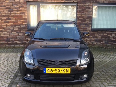 Suzuki Swift - 1.3 Exclusive - 1