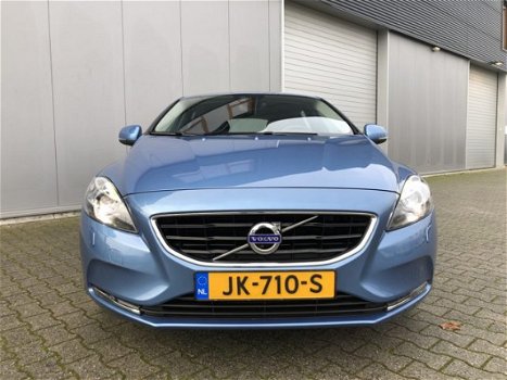 Volvo V40 - 2.0 T3 152PK Momentum NAVI | CLIMA | CRUISE | STOELVERWARMING | TREKHAAK - 1