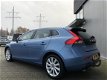 Volvo V40 - 2.0 T3 152PK Momentum NAVI | CLIMA | CRUISE | STOELVERWARMING | TREKHAAK - 1 - Thumbnail