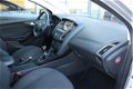 Ford Focus Wagon - 1.5 TDCI Titanium NAVI CLIMA CRUISE PDC 16''LM-VELGEN NETTE AUTO - 1 - Thumbnail