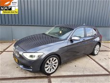 BMW 1-serie - 118i Leder Xenon Navi Professional VOL December aanbieding bij geen inruil 12450