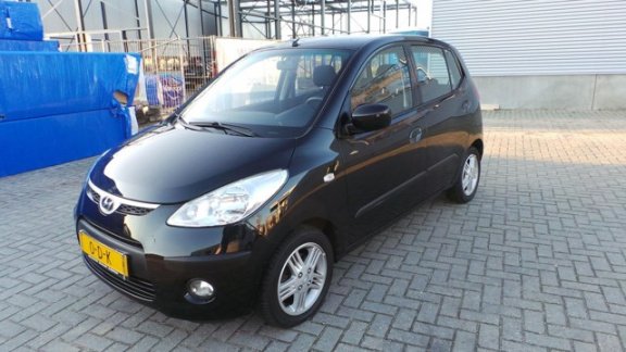 Hyundai i10 - 1.1 Dynamic - 1