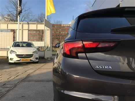 Opel Astra - 1.4 Turbo 150pk Edition / Navi / Clima / Parkpilot / Camera / Winterpakket - 1