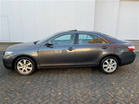 Toyota Camry - XLE 3.5 V6 268PK Aut/Leer/Navi/Dak/Camera NAP - 1