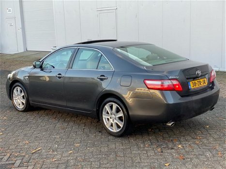 Toyota Camry - XLE 3.5 V6 268PK Aut/Leer/Navi/Dak/Camera NAP - 1