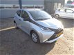 Toyota Aygo - 1.0 VVT-i x-fun airco, handsfree, usb - 1 - Thumbnail