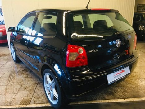 Volkswagen Polo - 1.4-16V Sportline 3drs NIEUWE APK AIRCO 2DE EIGENAAR - 1