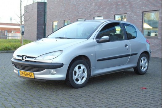 Peugeot 206 - 1.4 Gentry 1Jaar APK - 1