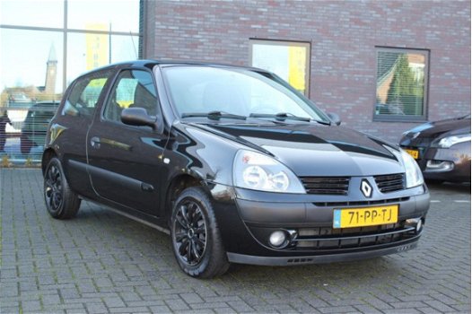 Renault Clio - 1.2-16V Authentique Basis navigatie - 1